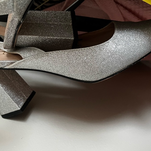 Annais Silver Glitter Pointed-Toe Ankle Strap Pumps - Picture 2 of 7